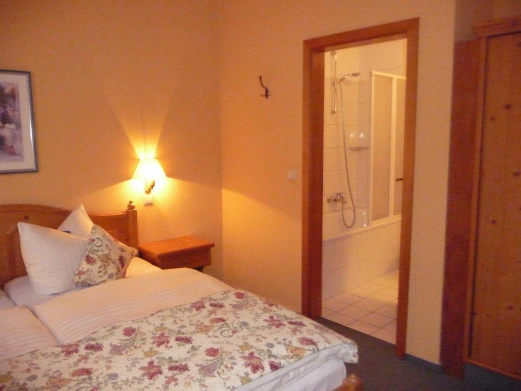Hotel Am Grudenberg Halberstadt Oda fotoğraf