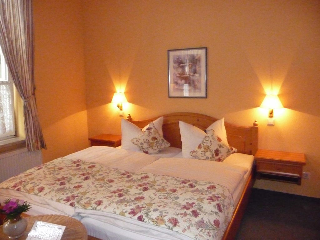 Hotel Am Grudenberg Halberstadt Oda fotoğraf