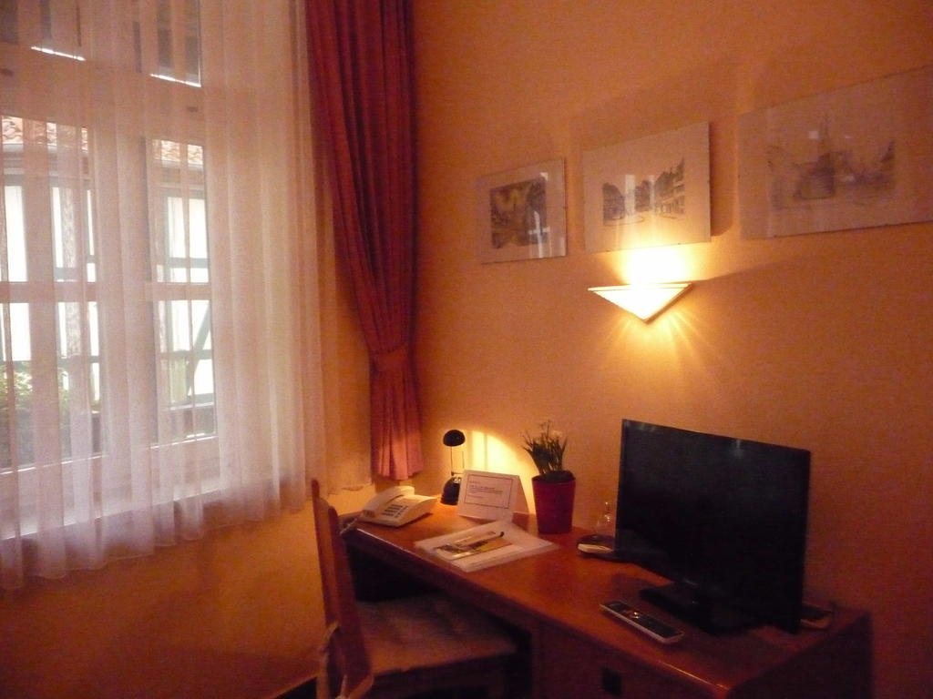 Hotel Am Grudenberg Halberstadt Oda fotoğraf